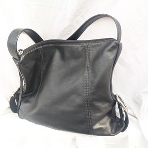 Worthington hand bag black leather purse.